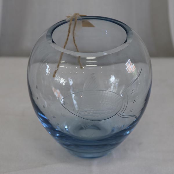Aqua farvet vase - med fisk motiv