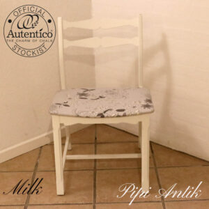 Romantisk stol i Milk Autentico B49,5xD43xH80 siddehøjde 45 cm
