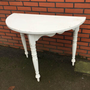 1 Romantisk halvbord hvid med patina
