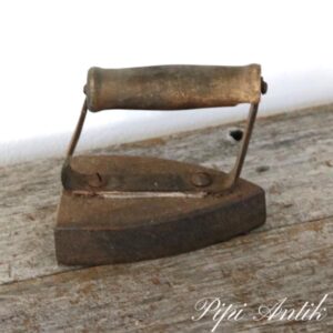49 Jern strygejern patineret L18xB10xH15 cm