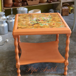 Sofabord - retro - med orange kakler 53x52x53 cm