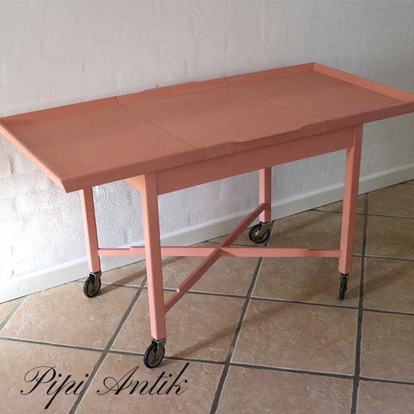 Scandinavian pink - lysere - bakke & sybord