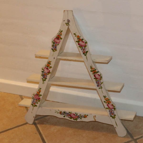 Romantisk amagerhylde blomstret B53x57,5x7 cm D