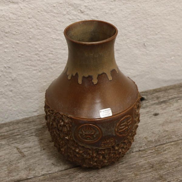 07 Roinge Keramikvase brunlig buttet Ø15x23,5 cm