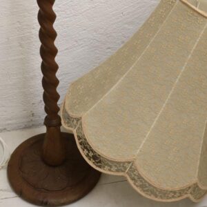 Træ udskåren standerlampe med retro lampeskærm Ø30x150 cm