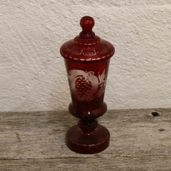 Rød bohemean beholder i glas Ø8x24 cm H