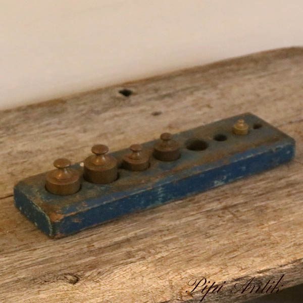 Små vægt lodde mangler 3 stk i blå kasse L27x7,5 cm