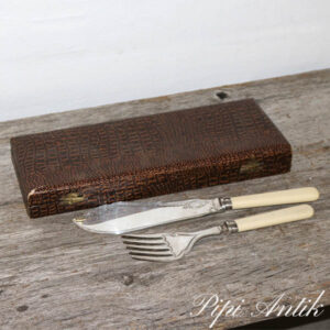 Kagesæt æske med gaffel og kniv L30xB11,5xH3,5 cm