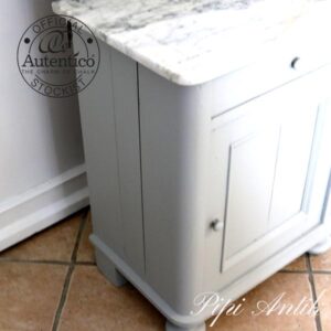 Soft grey toiletskab den ene side