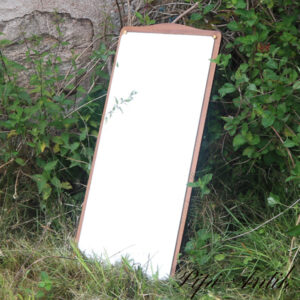 26 Teak retro spejl med sort kant B39xH89xD2,5 cm