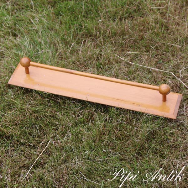 Håndklædeholder i natur træ retro L47xB8,5xD7 cm