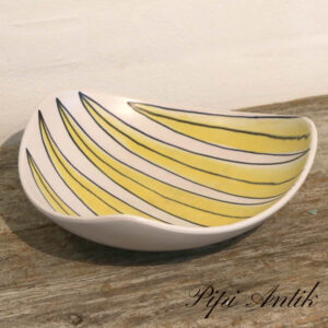 Retro gul hvidligt NN trekantet keramikfad frugtskål 26x26xH9 cm