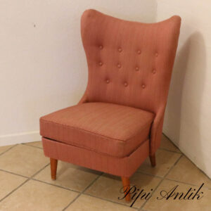 Retro lyserød polsteret stol med bamseører B61xD53xH87 siddehøjde 38 cm
