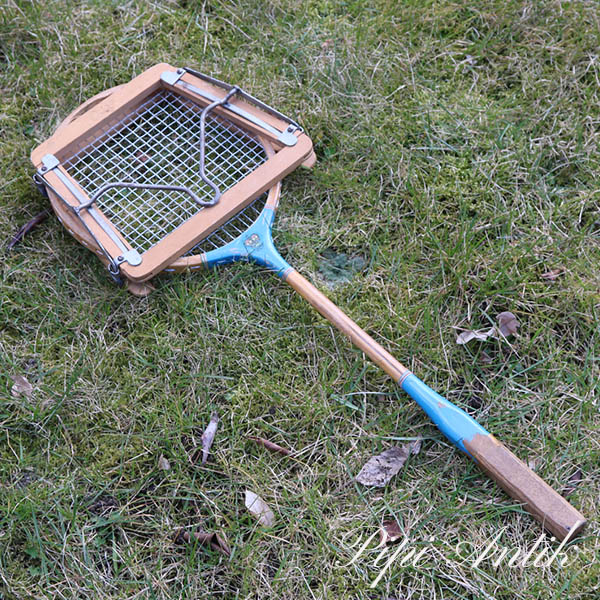 36 Badminton ketcher Crow
