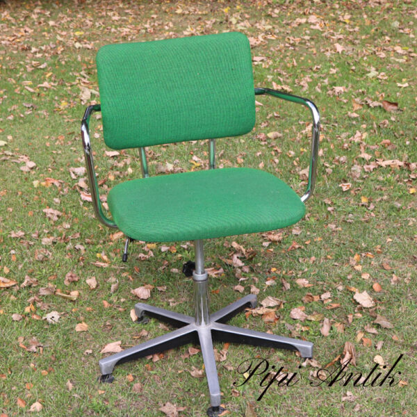 2086 Retro grøn kontorstol fast fod L39xD4xH85 sædet 50 cm