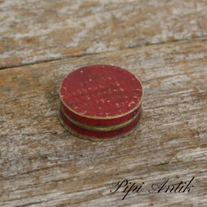 Miniput æske rødt i pap til smykker Ø4xH1,5cm