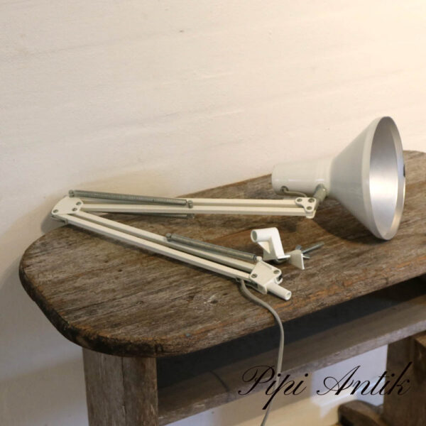 23 Hvid arkitektlampe Ø19xH20cm lampeskærm