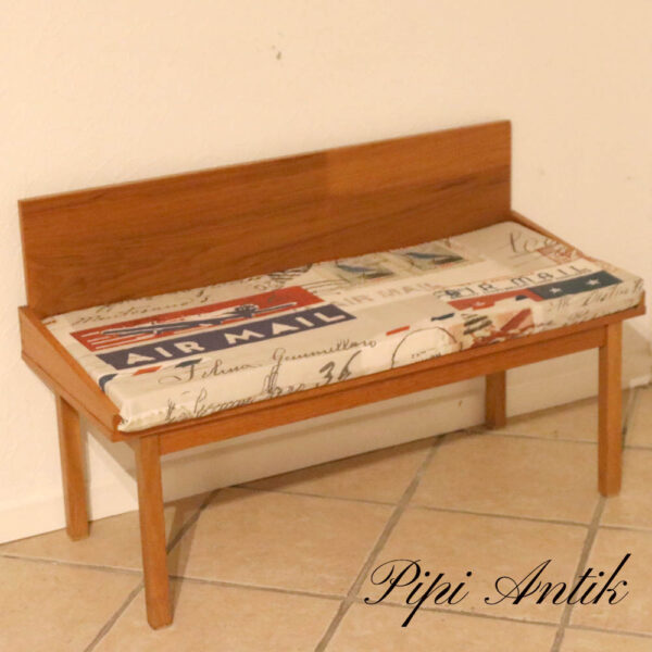 Teak entre møbel med nyt betræk i retrolook L97xD40xH60cm