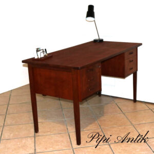Teak skrivebord rustikt bordplade flot med hylde bagtil L129xD62,5xH74,5cm