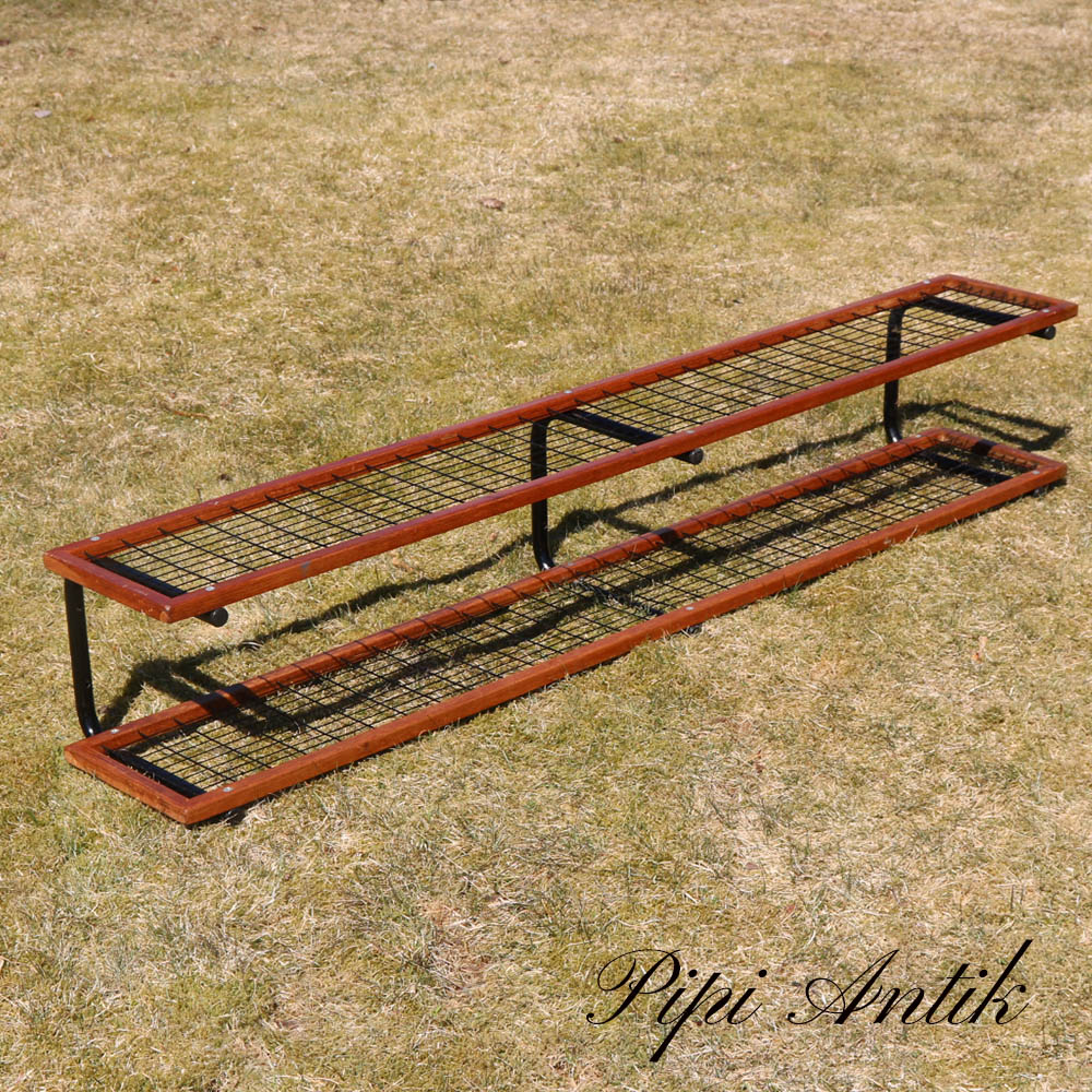 05 Teak retro hatteknage uden kroge til ophæng født sådan evt håndklædehylde L15xD30xH27cm