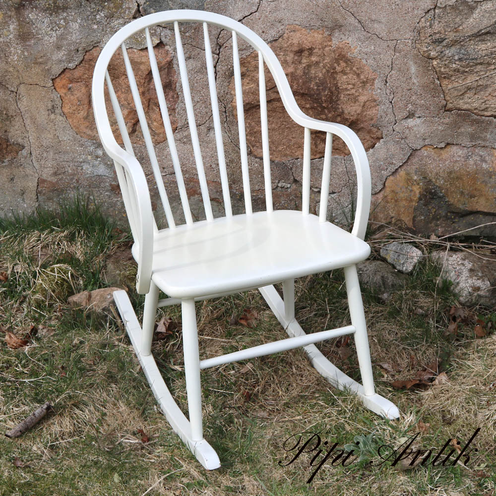 Visby 1960er retro gyngestol i hvidt original farve B52xD43xH85 sædet 42cm