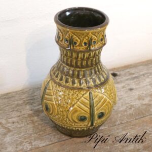 12 West Germany keramikvase olivengrøn nr 991 20 lille revne i kanten af tuden Ø13xH20,5cm