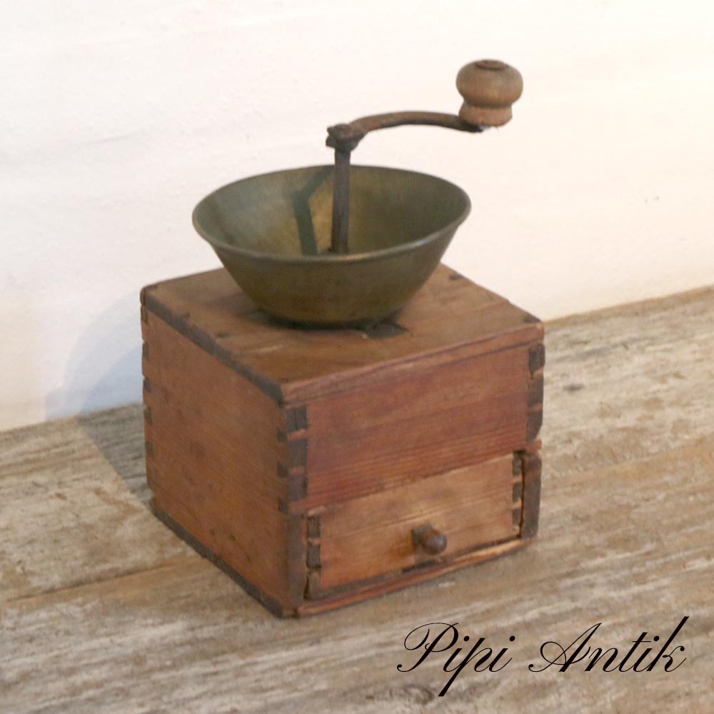 30 Kaffekværn messing træ L14xB14xH21cm patina