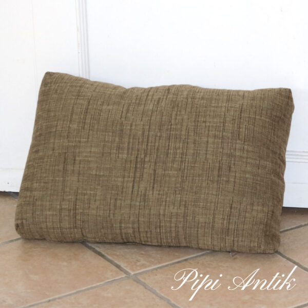 46. Fyldige puder hjemmesyede genbrugt sofarygindhold olivengrøn L64xD16xH40cm