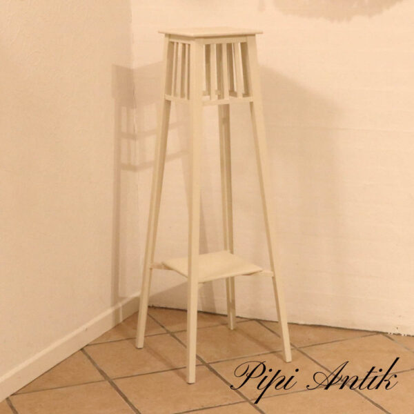 07. Piedstal råhvid svensk fyrretræ L25,5xD25,5xH99cm