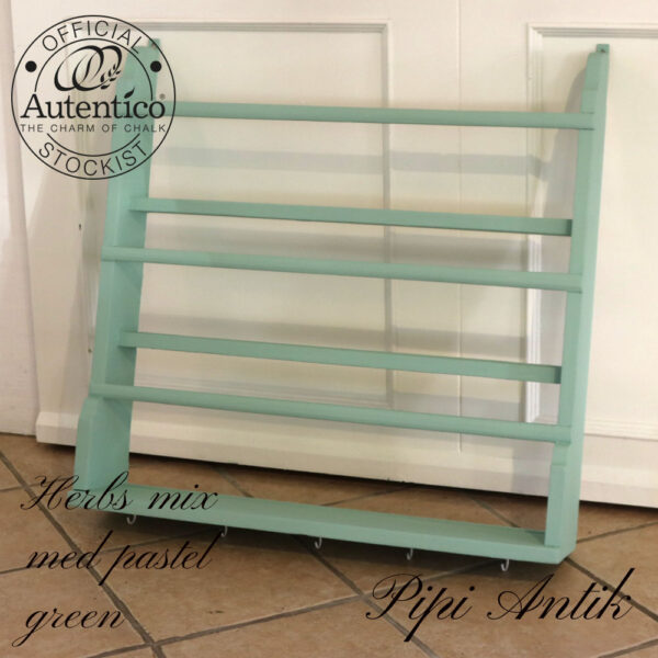 03. Tallerkenrække rustikt Herbs mix med Pastel Green Autentico B80,5xD17xH83cm