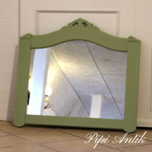 06. Romantisk spejl fra karlekammer seng forårsgrønt L85,5xD3,5xH76cm