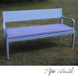 02. Køkkenbænk retro støvet blå med blå hvidt stribet stof L154xD49xH83 SædeH48cm