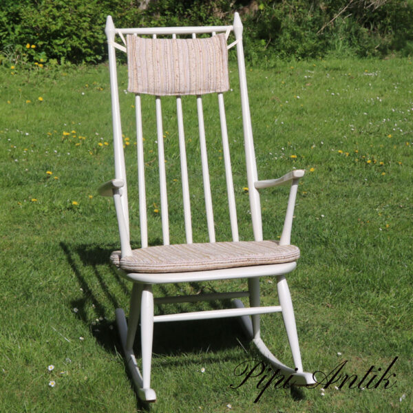 04. Retro grå beige svensk gyngestol med hynder B61xD49xH112 SædeH46cm