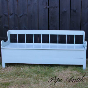 11. Støvet blå svensk slagbænk lidt glans i L181xD51xH80 sædeH 45cm S3010-G