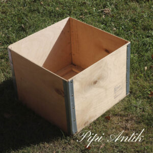 07. Trækasse i finer L40xB40xH30cm