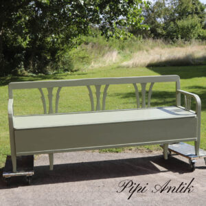 11. Svensk slagbænk retro med opbevering olivengrøn L192xD56xH82cm