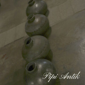 31. Metalvaser indiske vandbeholder assorterede Ø40xH30cm