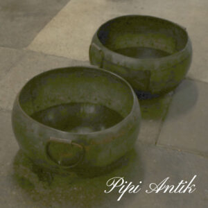 32. Metalvaser indiske assorterede Ø40xH17cm