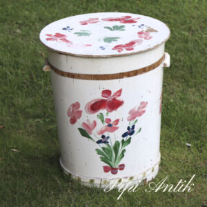 34. Tønde til vasketøj eller andet i romantisk look Ø34xH40,5