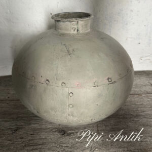 44. Metal gulvvase i grønligt og rosa skær Ø40xH30cm