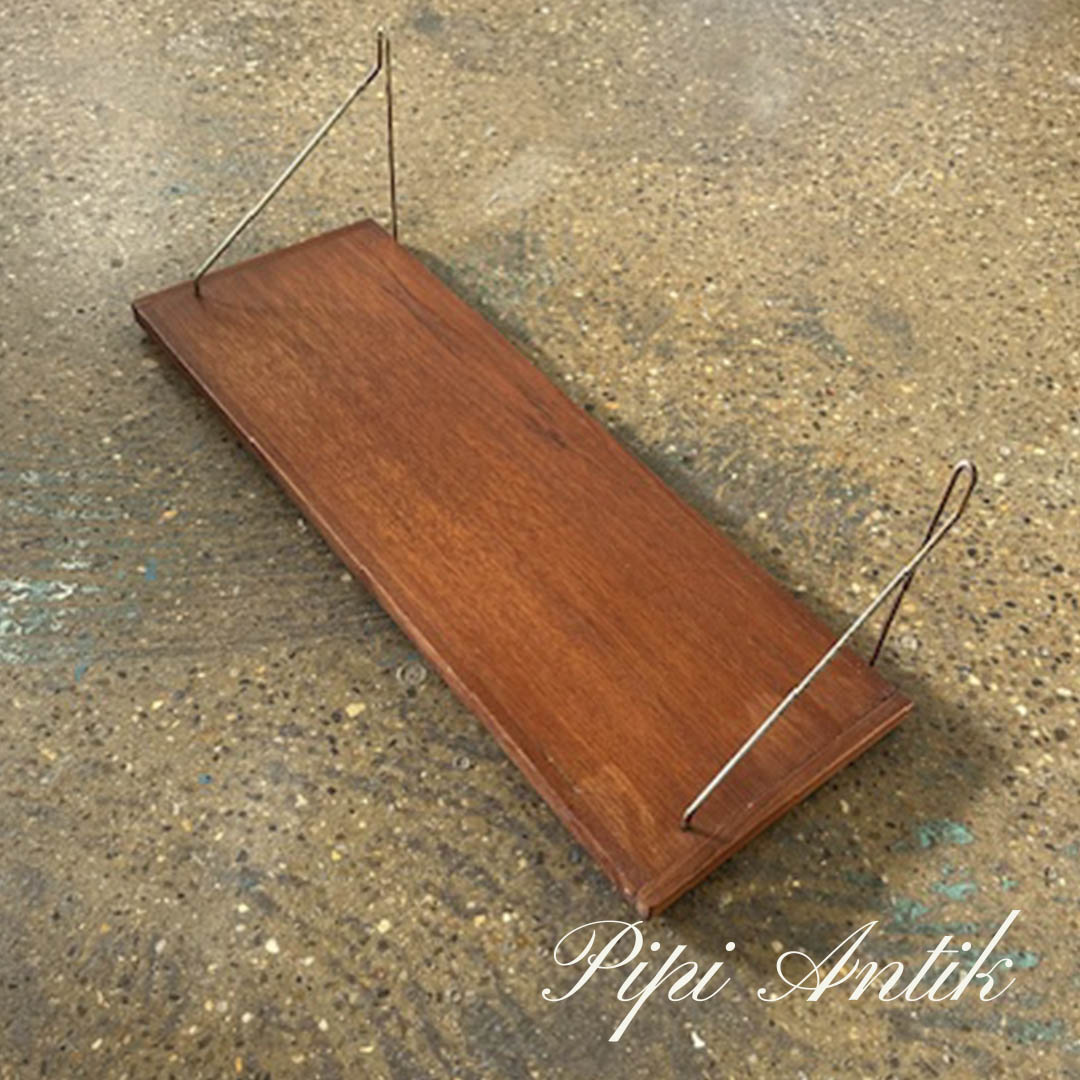 06. Teak retro hylde med guld look knager L80xD20xH20cm 06. Teak retro hylde med guld look knager L80xD20xH20cm