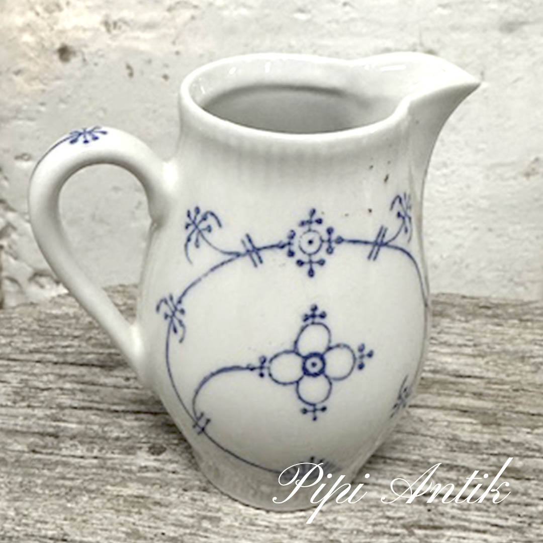 11. Mussemalet flødekande Ø6xH9cm Tysk 11. Mussemalet flødekande Ø6xH9cm Tysk