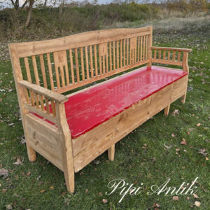 99. Slagbænk afsyret høj ryg L188xD55xH94cm SædeH44 cm Sæde rødt patineret