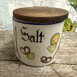 11. Knapstrup retro saltkrukke til vægophæng med teak låg Ø11xH10cm