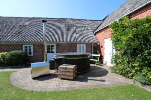 8 persons vildmarksbad Mejlbyvej 2 Stauning Skjern