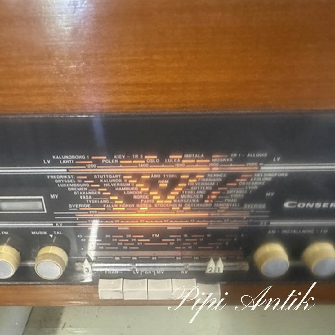 09. Teak grammafon og radio pladespiller